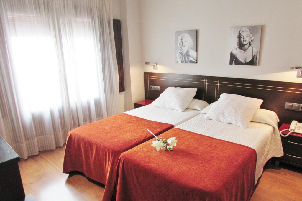 Apartamentos Turisticos Las Nieves Granada Buitenkant foto